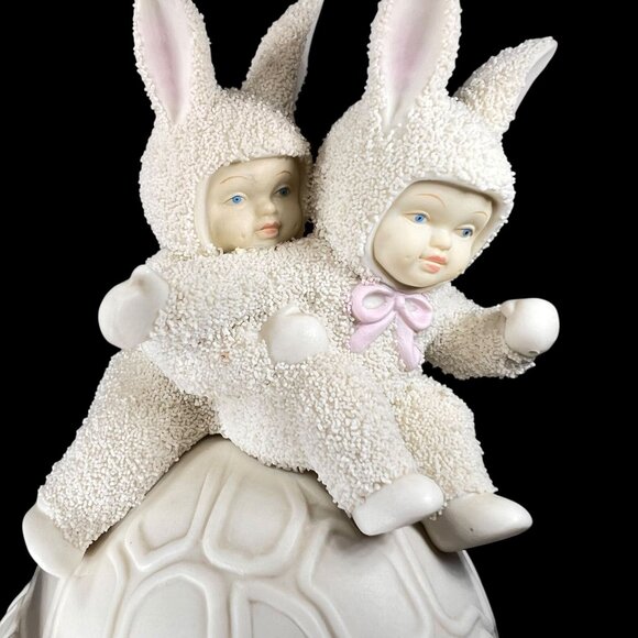 Vtg Dept 56 Snowbunnies Riding Turtle 1995 It's Working We're Going Faster - Picture 3 of 13